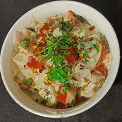 A picture of Ranch dressing salad.