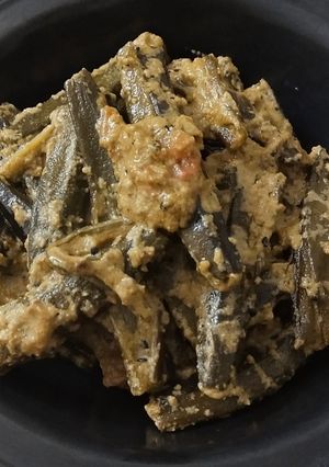 A picture of Mustard Bhindi Masala.