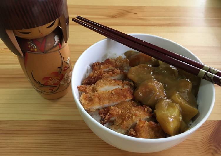 Japan curry with chicken katsu