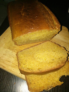 A picture of Moist lemon-vanilla cake.