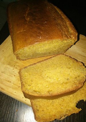 A picture of Moist lemon-vanilla cake.