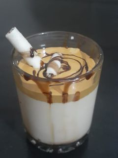 દાલગોના કોફી(Dalgona Coffee Recipe In Gujarati) રેસીપી મુખ્ય ફોટો