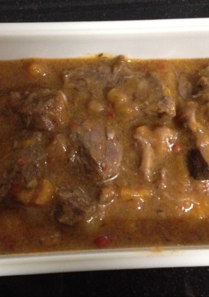 Una foto de Carne con patatas