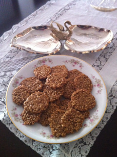 Una foto de Galletas muy fáciles de hacer con almendras y azúcar moreno