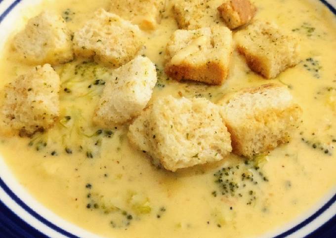 Easiest Way to Prepare Speedy Broccoli Cheese Soup