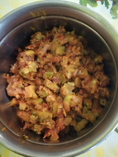 பாகற்காய் பொரியல் (Paakarkaai poriyal recipe in tamil) செய்முறை முக்கிய புகைப்படம்