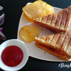 A picture of Peri Peri Veg Grill Sandwich.