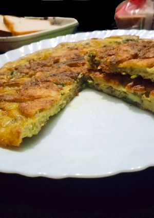 स्पेनिश ऑम्लेट (spinach omelette recipe in Hindi) रेसिपी मुख्य फोटो