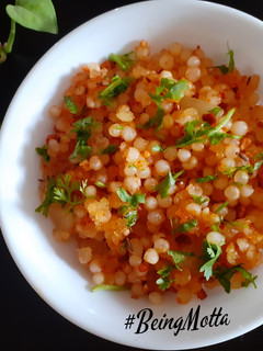 અચારી સાબુદાણાની ખીચડી(aachari sabudan khichdi in Gujarati) રેસીપી મુખ્ય ફોટો