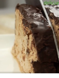 Una foto de Torta de helado crocante