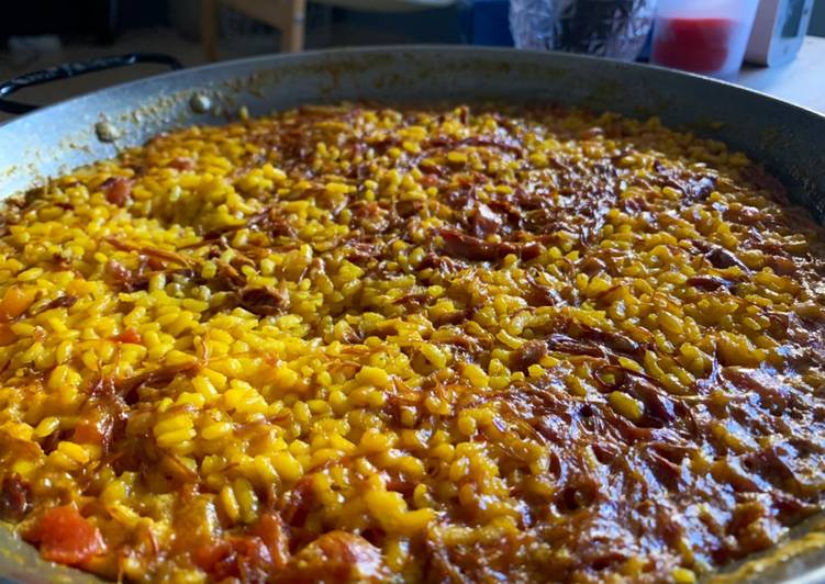 Paella de arroz con pato☀️