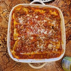 A picture of Lasagna.