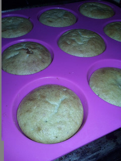 Una foto de Muffins de banana rellenos con dulce de leche