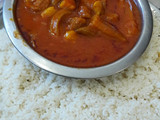 خورشت بامیه با گوشت گوسفند و برنج عنبر