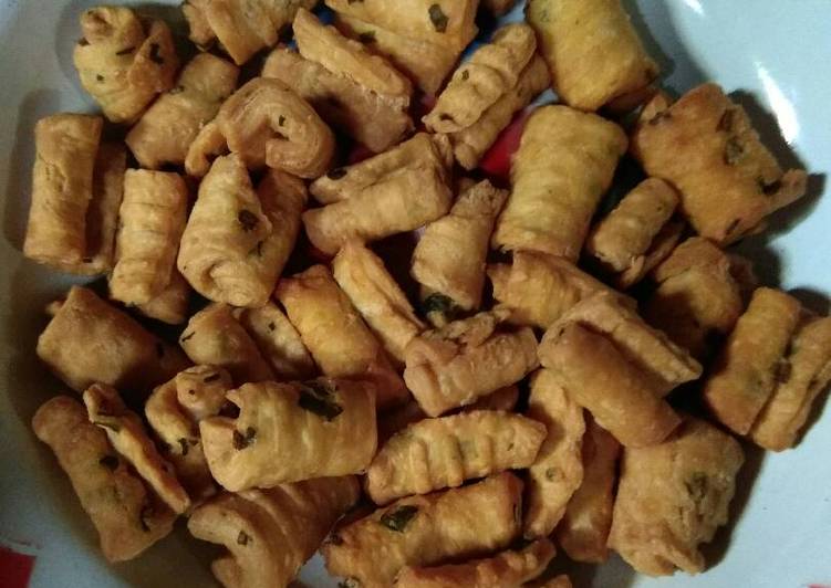 Langkah Mudah untuk Menyiapkan Kue garpu versi gurih, Menggugah Selera