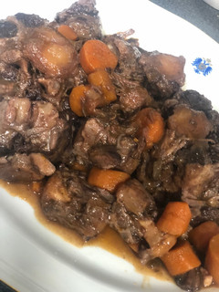 Una foto de Rabo de toro estofado a mi manera