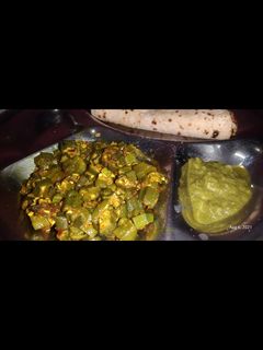 भिंडी की सब्जी (bhindi ki sabzi recipe in Hindi) रेसिपी मुख्य फोटो
