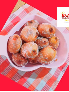 A picture of Strawberry Jam doughnut.