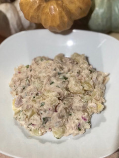 Una foto de Ensalada de papas con atún