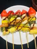 Brochetas de frutas con Fudge de Chocolate 🥝🍊🍋🍌🍍🍏🍓🍫