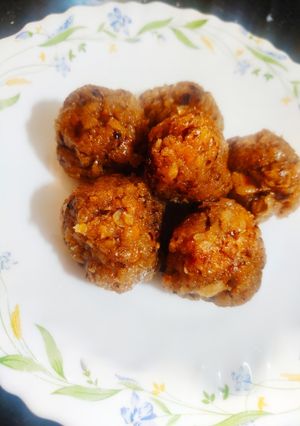 A picture of Jaggery Ladoo.