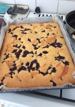 Meggyes piskótaszeletek recept fotója