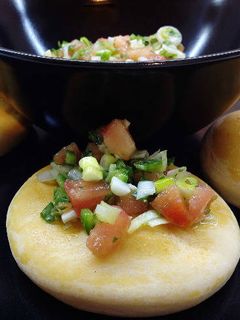 Foto di Pan con pebre al cucchiaio (Cile)