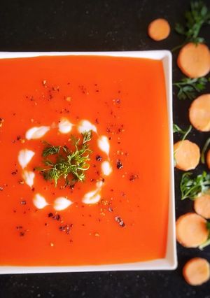 A picture of Tomato soup.