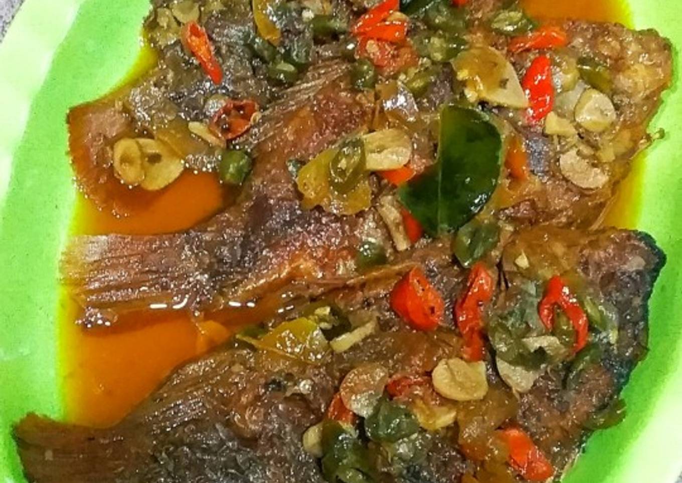 15. Nila Pedas Manis