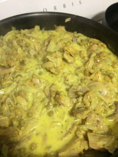 Una foto de Pollo a la crema y especias