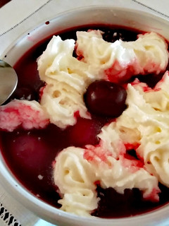Meggyleves recept fotója