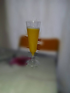 Una foto de Cóctel de sidra y melocotón