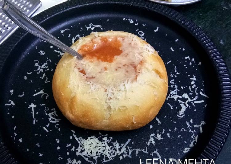 easy recipe for Bread Bowl with Tomato &amp; Sweet Potato Soup | how to make healthy Bread Bowl with Tomato &amp; Sweet Potato Soup