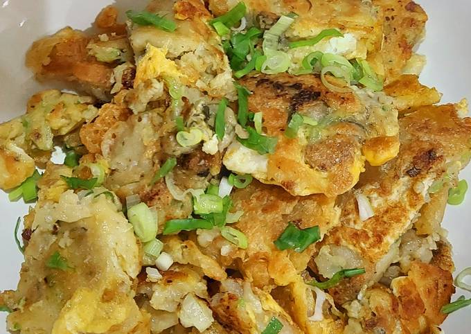 Cara Gampang Membuat Thai Oyster Omelette / Hoy Tod yang Enak Banget