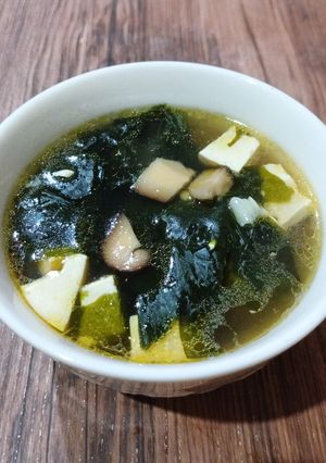 Foto resep Ala Korea: Sup Rumput Laut
