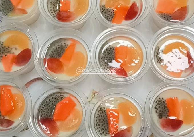 Resep Puding Buah Cup Oleh Brelea Gaitsasaufa - Cookpad