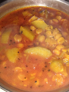 દૂધી ચણા દાળ નું શાક (Dudhi Chana Dal Shak Recipe In Gujarati) રેસીપી મુખ્ય ફોટો