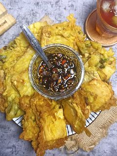 Foto resep Tempe mendoan, Tahu goreng tepung Dengan Sambal Kecap ala Diyos #320