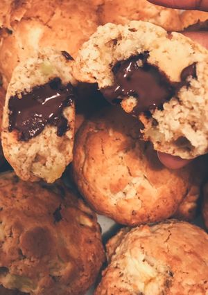 Une photo de Cookies pommes/cannelle coeur choco