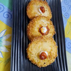 A picture of Bread kachori.