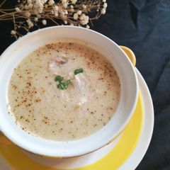 Classic Cream of chicken soup A picture of Classic Cream of chicken soup.