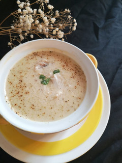 A picture of Classic Cream of chicken soup.