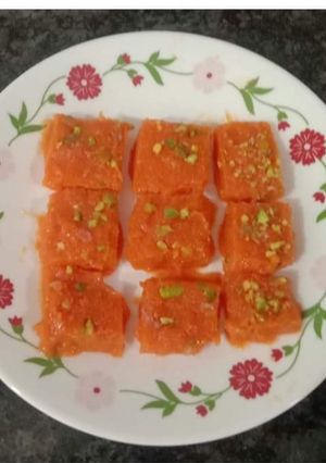 A picture of Papaya burfi.