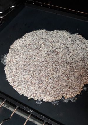 Foto principal de Base para pizza simple de almendra y lino sin gluten y vegana🍕