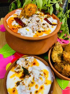 दही फुल्की (Dahi Phulki recipe in Hindi) रेसिपी मुख्य फोटो