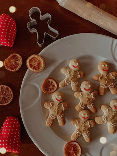 Una foto de Galletas de Navidad sin mantequilla y con ralladura de naranja