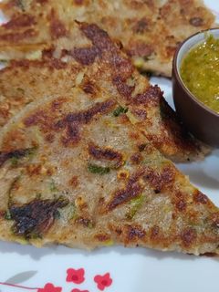 व्रत के सैंडविच (Vrat ke sandwich recipe in Hindi) रेसिपी मुख्य फोटो