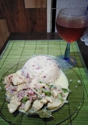 Una foto de Strogonoff de pollo