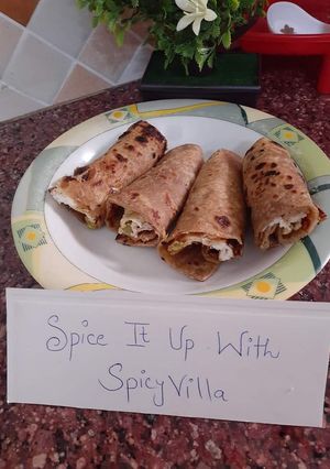 A picture of Tortilla chicken cheese wraps.