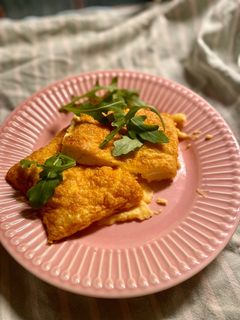 Una foto de Omelette o tortilla francesa en freidora de aire